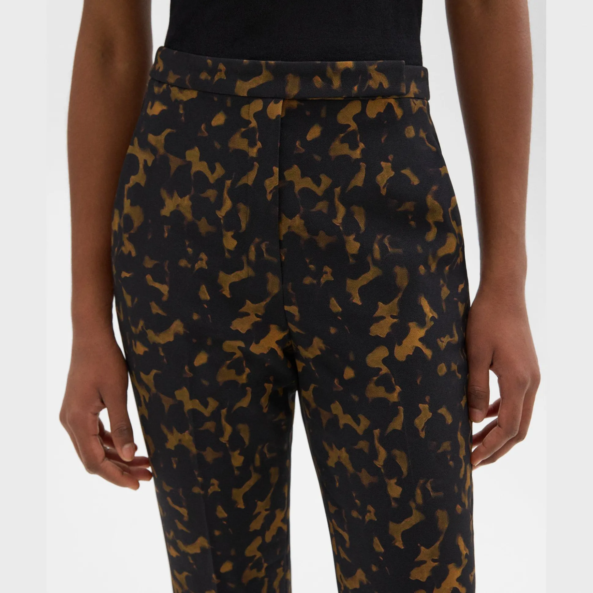 Theory High-Waist Slim Crop Pant In Tortoiseshell Printed Crepe-Women Suits|Pants